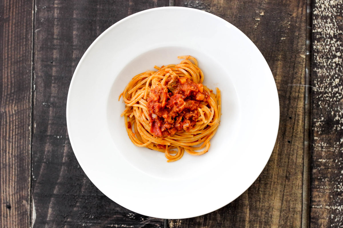 Spaghetti alla chitarra, is a variety of egg pasta typical of the